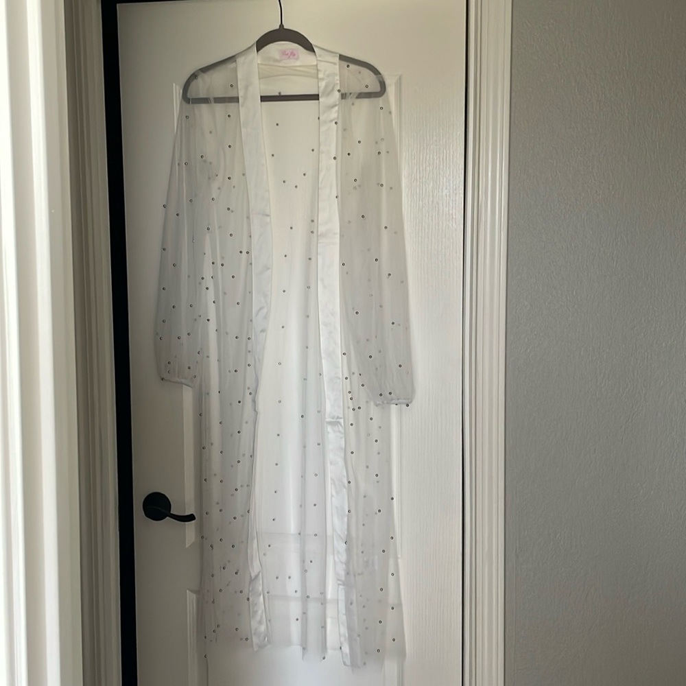 White mesh duster with pearls